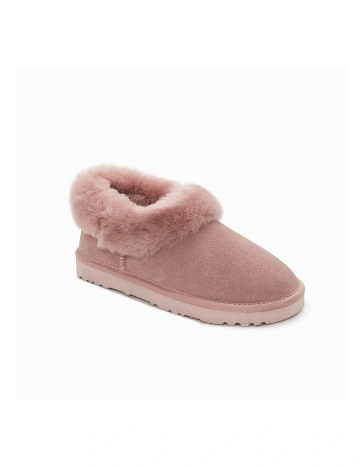 Avery Unisex Premium Sheepskin Suede Slippers in Dusty Pink