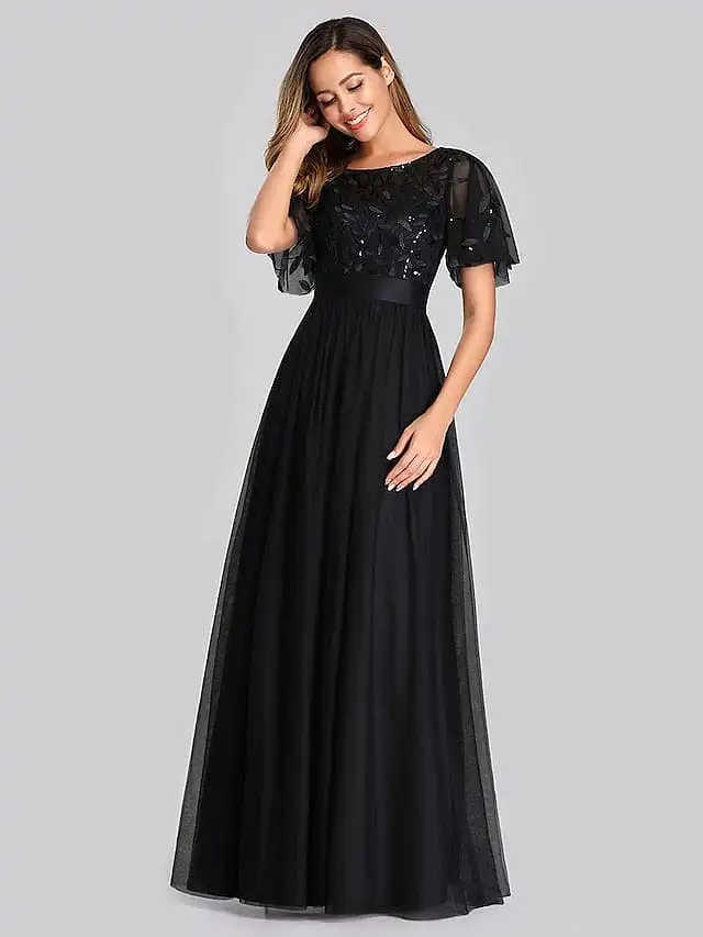 Elegant Maxi Dress with Short Sleeves in Various Colors