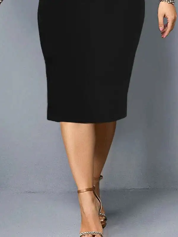 Floral Crew Neck Plus Size Black Dress with 3/4 Length Sleeves