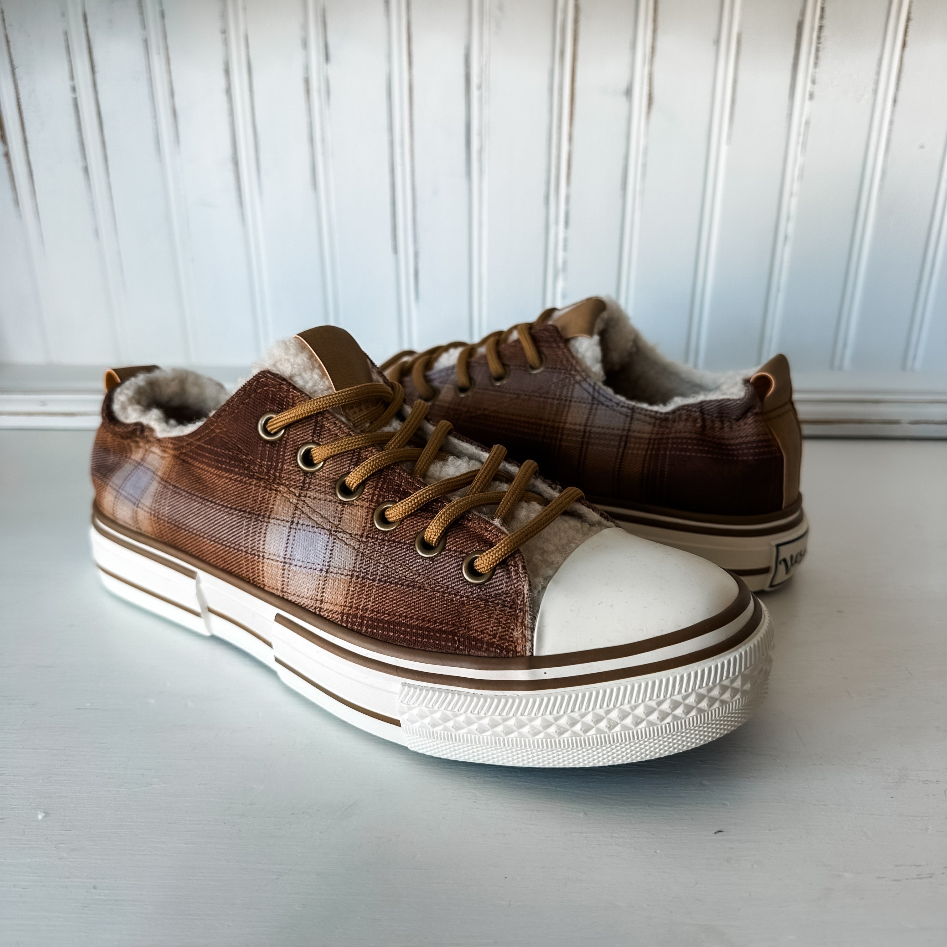 Soli Sneaker - Plaid