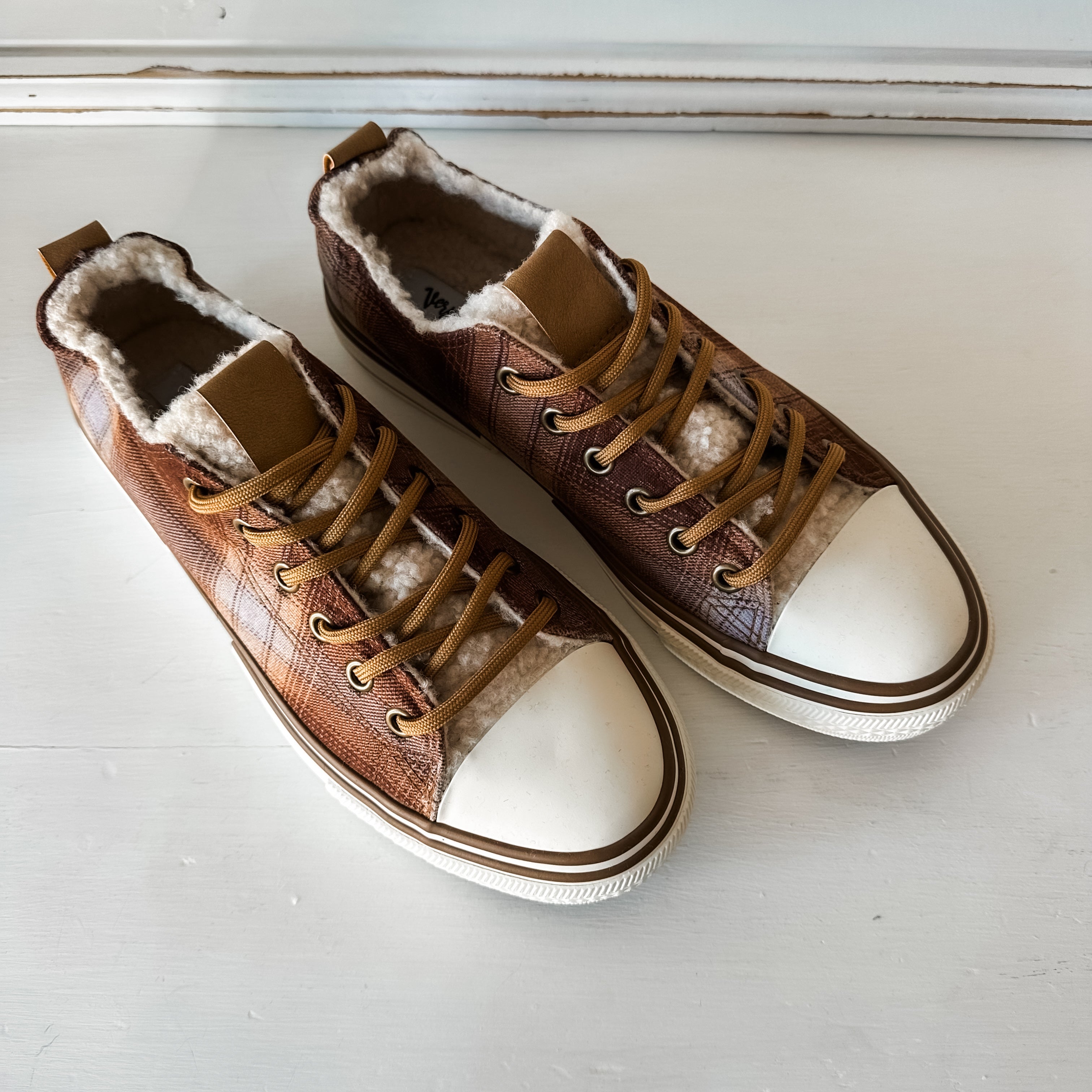 Soli Sneaker - Plaid