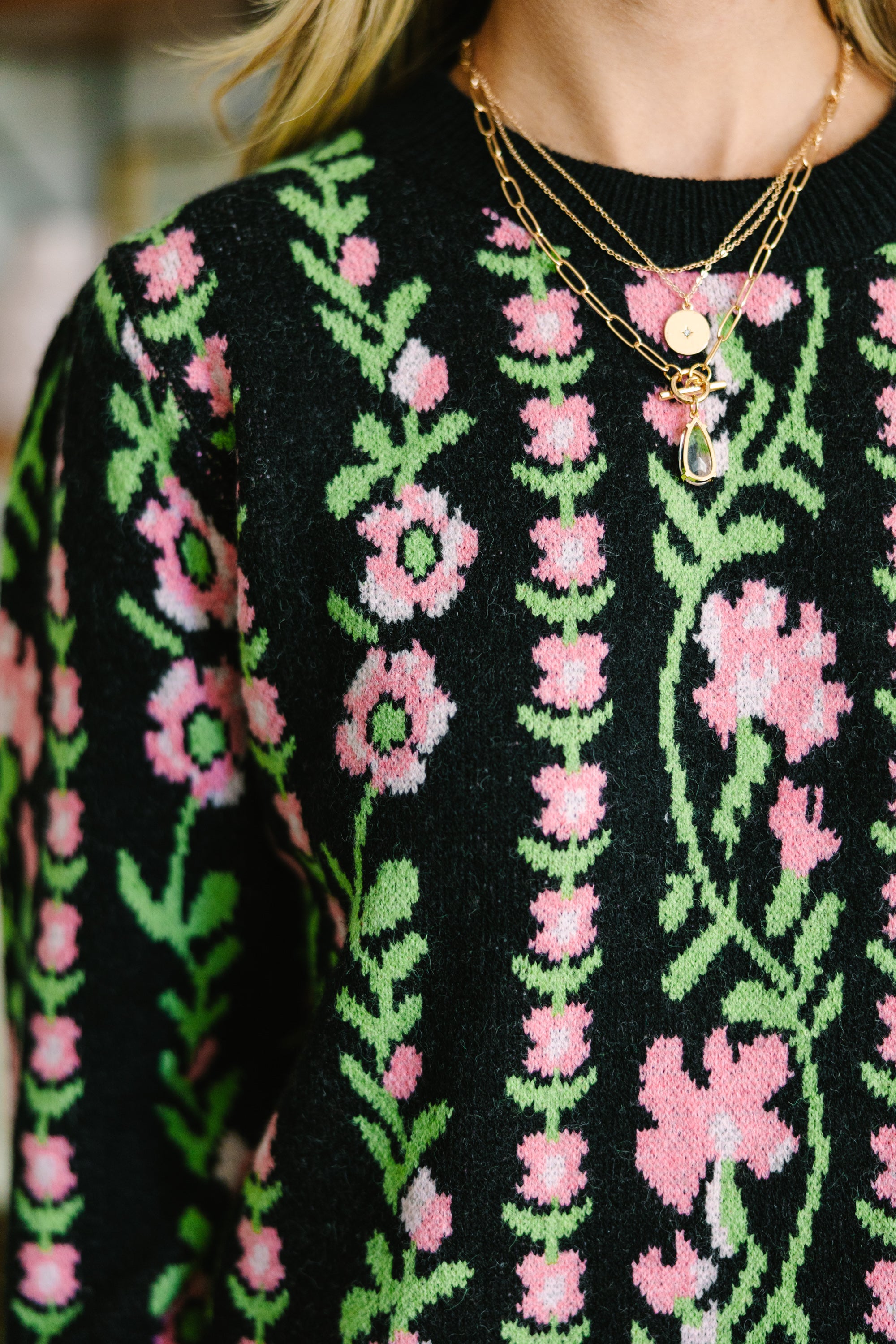 Stil Believe Black Floral Sweater