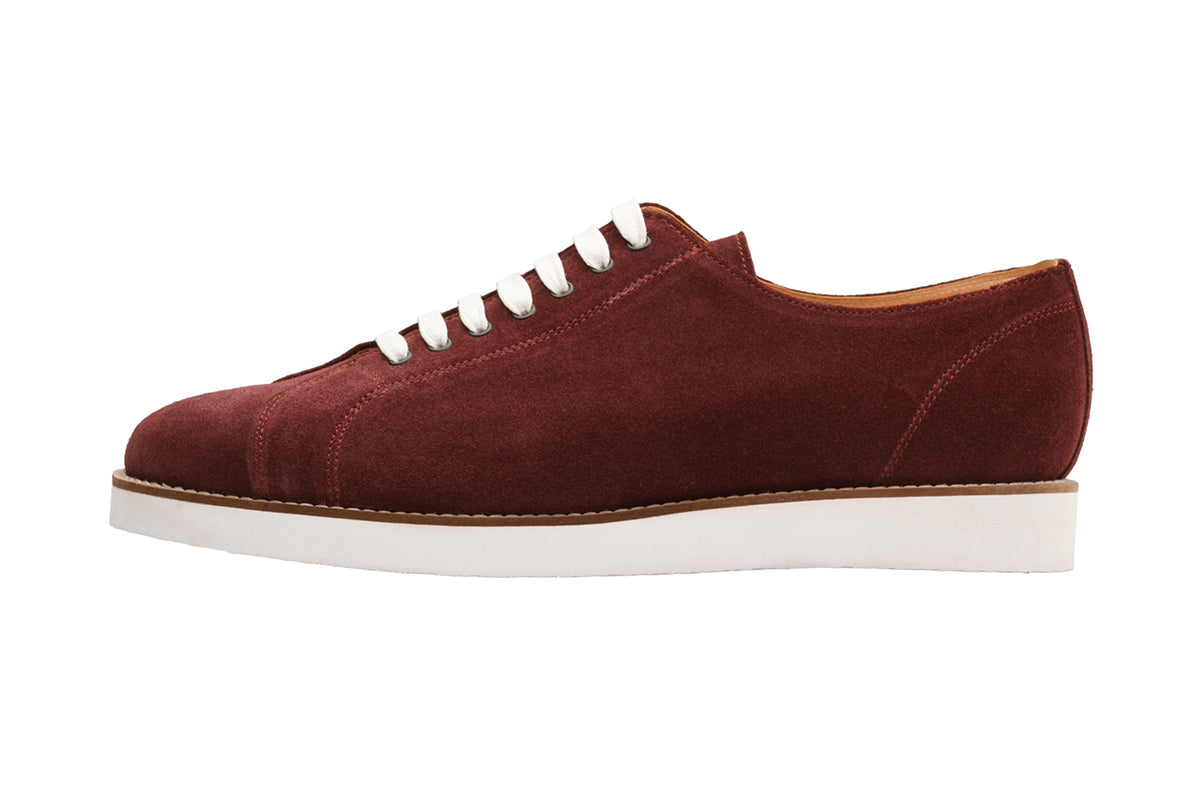 Suede Sneaker – OS